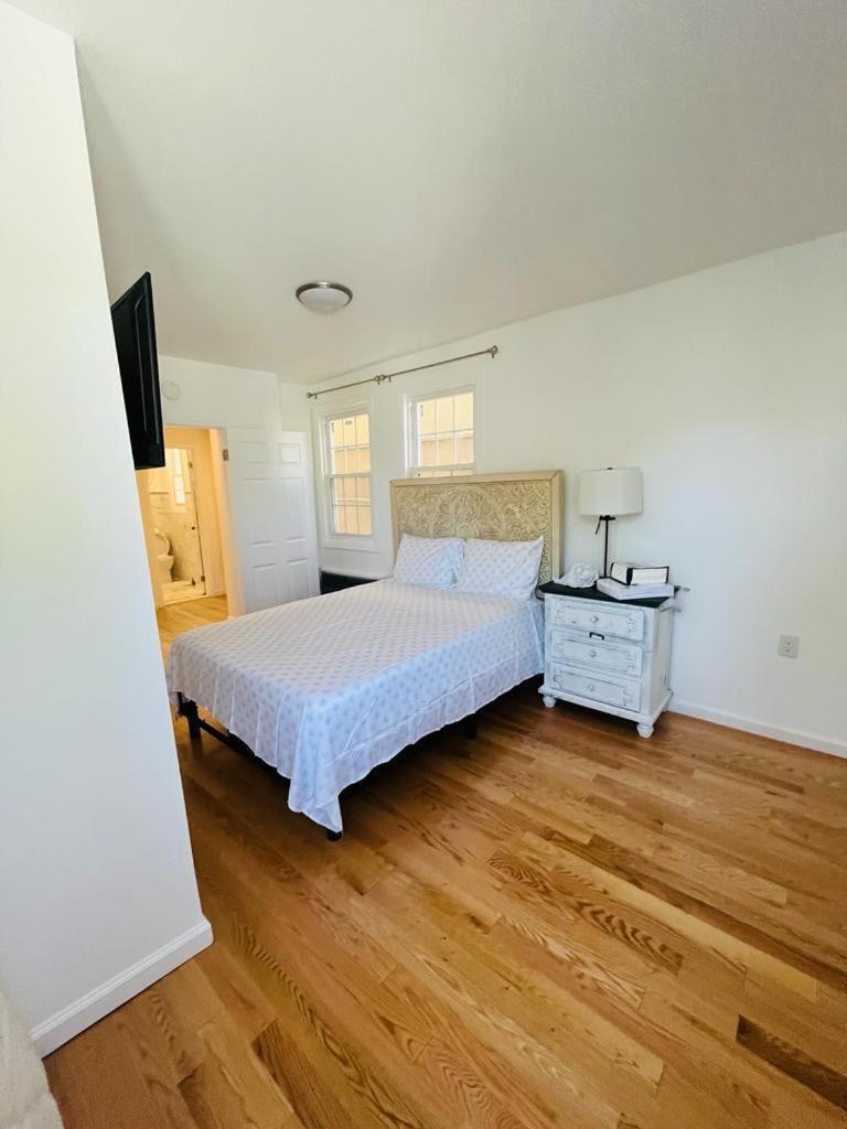 Apartment Need To Relax! Do It Here!